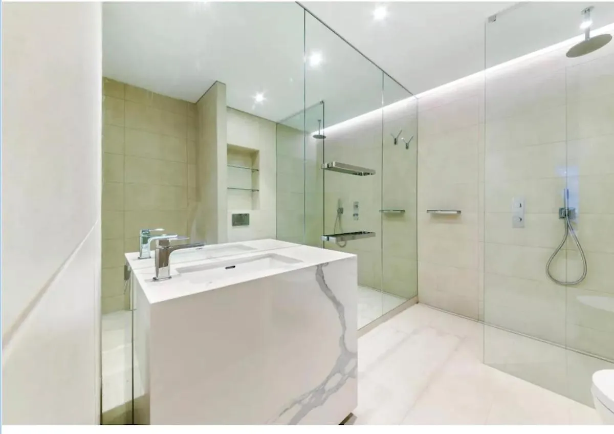 Luxurious 1-Bed Flat Close To Canary Wharf London