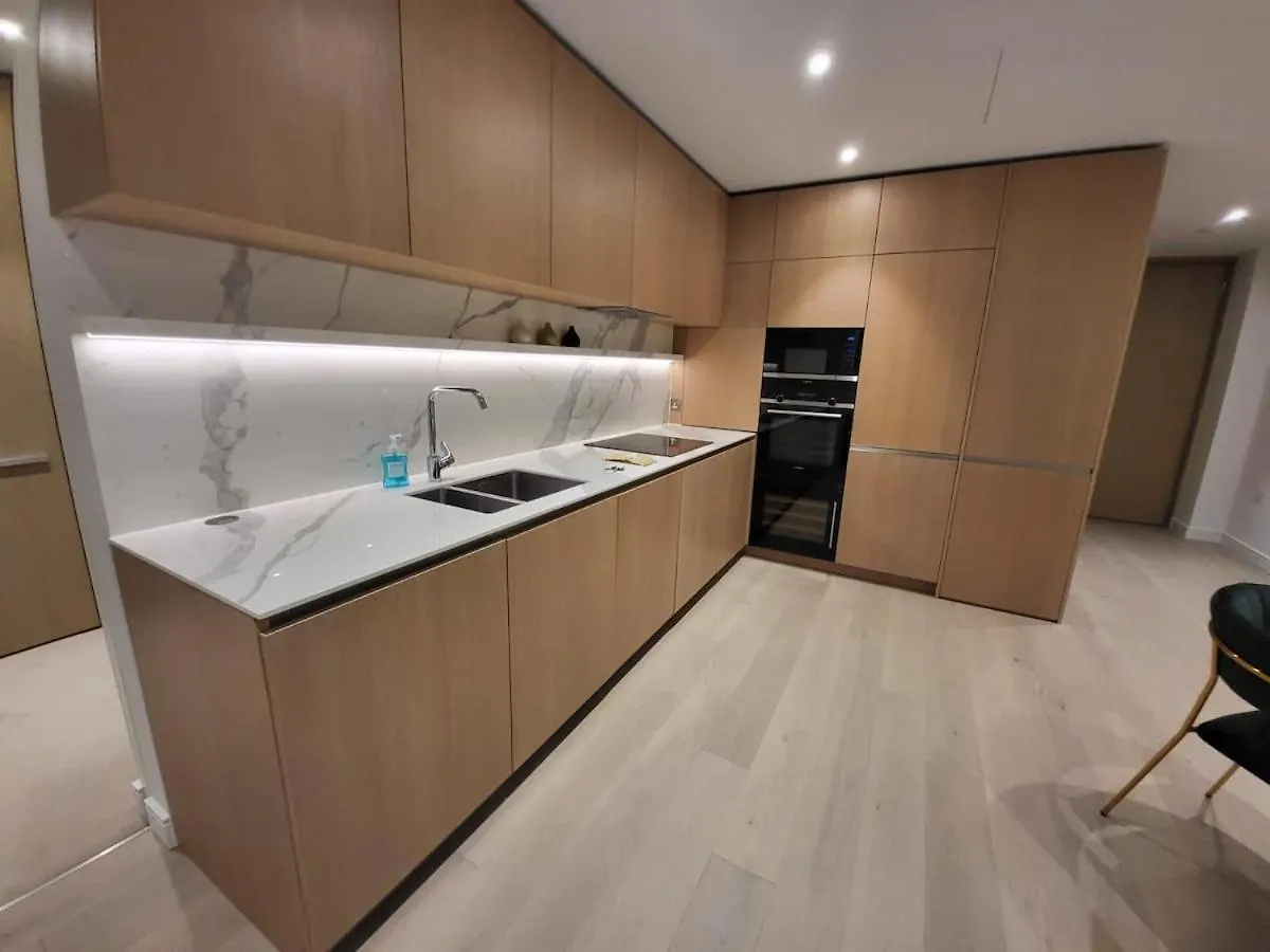 Luxurious 1-Bed Flat Close To Canary Wharf London Apartment