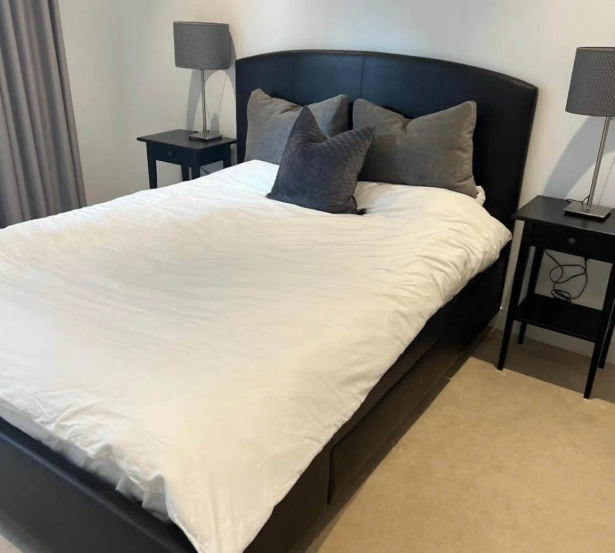 Luxurious 1-Bed Flat Close To Canary Wharf London Apartment